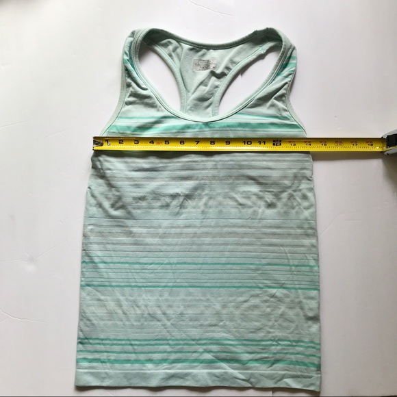 [GUC] Athleta Active Tank Tops lot SIZE M - Picture 3 of 8
